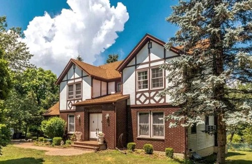 Walton Park House | Walton Lake Mountain Lodge