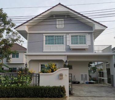 Khlong Song Ton Nun Resort | WanaleesiriSuvarnaphumiHouse