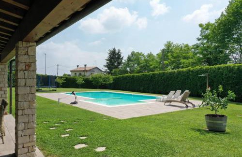 San Pietro di Feletto Apartment | Wanderlust Apt in Villa con Piscina - 45 min Venezia - Zona Unesco