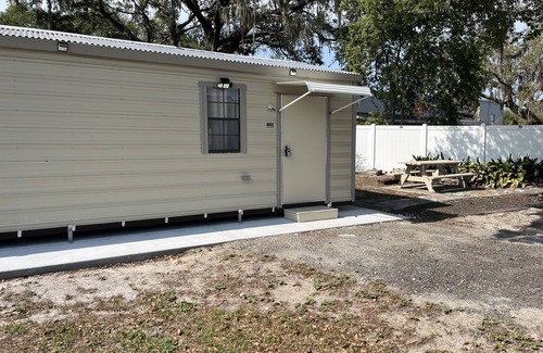 Citrus Park Cabin | Wanderlust Guest House