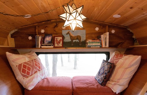 Irene Cabin | Wanderlust Skoolie with AC near Corsicana, TX