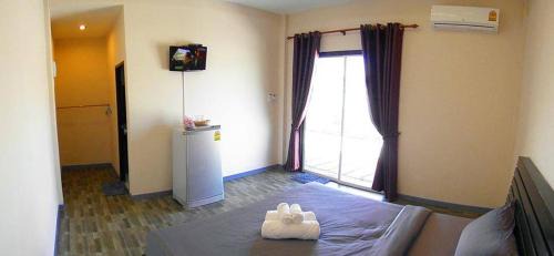 Laem Sing Resort | Wangthong Beach Resort