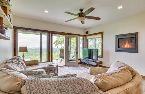 Mindoro House | Wanlass House Elevated Retreat Near La Crosse!