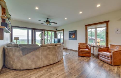 Mindoro House | Wanlass House Elevated Retreat Near La Crosse!