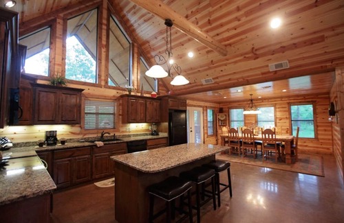 Broken Bow Cabin | Wapiti Lodge by Blue Beaver Luxury Cabins