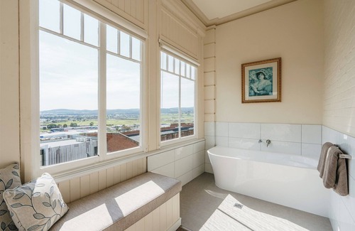 Launceston CBD House | Waratah on York