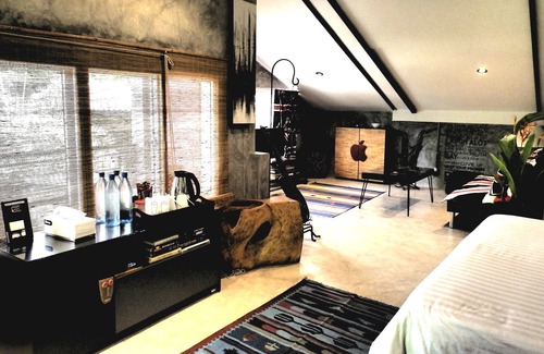 Hang Dong Resort | Warehouse Art Studio