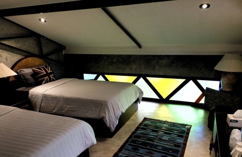 Hang Dong Resort | Warehouse Art Studio