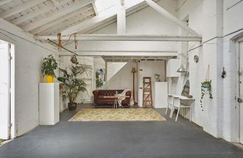 Leyton Apartment | Warehouse flat East London