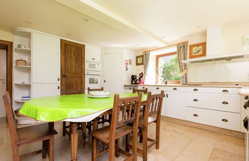 Rendeux Villa | Warisy Cottage with Private Sauna