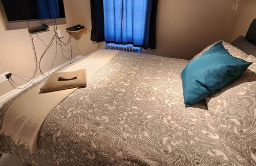 Plantagenet Apartment | Warm 2BR Oasis near Ottawa River & Tourist Spots!