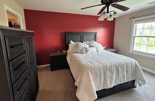 Oakley House | Warm and cozy house!