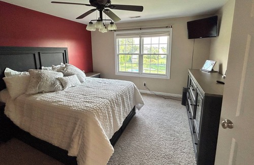 Oakley House | Warm and cozy house!