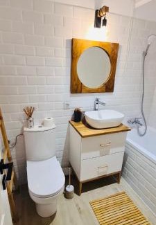Uricani Apartment | Warm and cozy studio flat near Straja