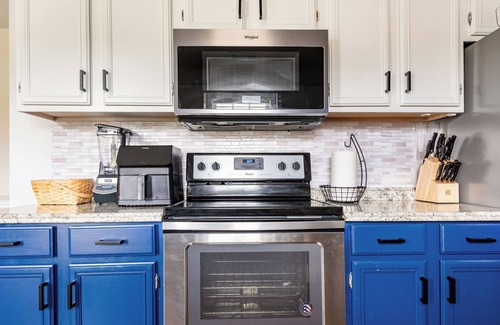 Columbus House | Warm and Spacious Home in Columbus w/King bed