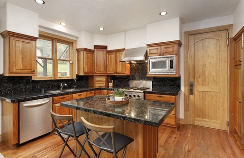 Carbondale Ski Chalet | Warm Chalet in the beautiful Rocky Mountains