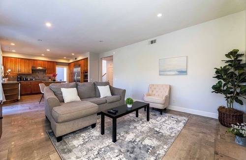 Westpark House | Warm Charm on Avignon #8961
