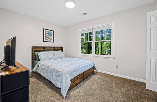 Conyers House | Warm & Cozy Escape in Conyers GA.