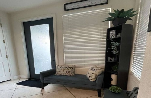 Regency Park House | Warm & Elegant Home - Perfect Location