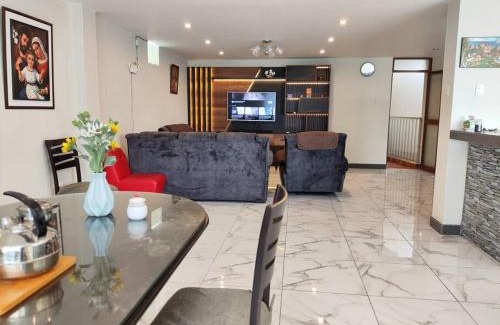 San Martin de Porres House | Warm House Near the Airport Callao