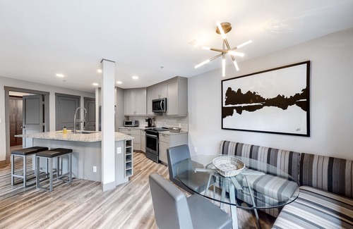 Salt Lake Mountain Resorts Condo | Warm & Welcoming Condo with Free WiFi, Access to Pools, Hot Tubs