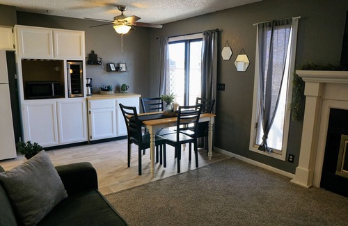 Gillette House | Warm & Welcoming Townhome in Gillette