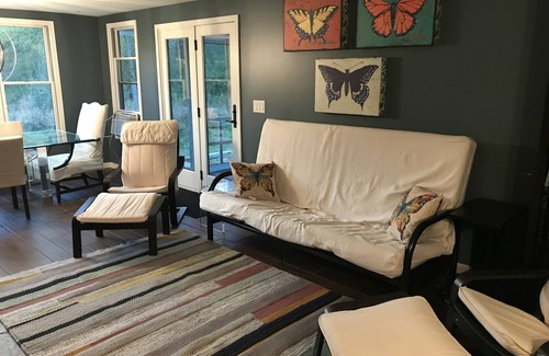 Bridgman Cabin | Warren Dunes on Lake Michigan-Hot Tub-Woodburning Fireplace-Two Bedroom/TwoBathn