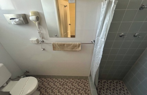 Warren Hotel | Warren Motor Inn