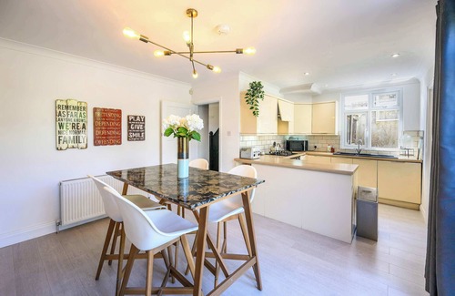 Hanham House | Warrington by StayStaycations