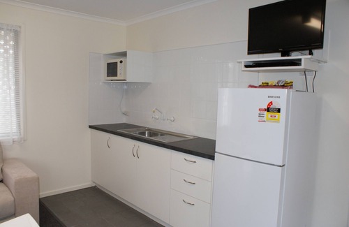 Warrnambool Hotel | Warrnambool Motel and Holiday Park