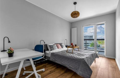 Warsaw Apartment | Warsaw Bemowo - Parking, Balcony & Workspace - by Rentujemy