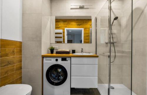 Warsaw Apartment | Warsaw Bemowo - Parking, Balcony & Workspace - by Rentujemy