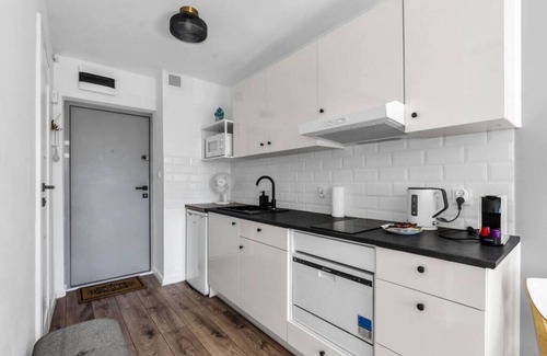 Srodmiescie Połnocne Apartment | Warsaw City Center Studio - Park, Subway Nearby by Rentujemy