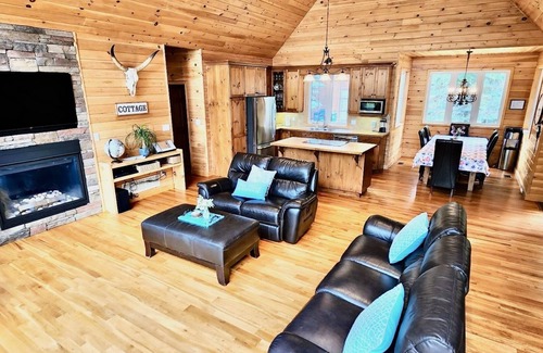 Scugog Cottage | Washago Bay Cottage on Scugog Lake