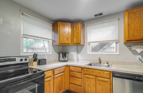 Takoma Park Apartment | Washington, DC, Area Apartment 8 Mi to Downtown!