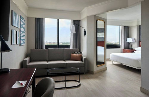 Herndon Hotel | Washington Dulles Marriott Suites