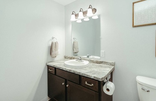 Plover House | Washington Manor Room #10