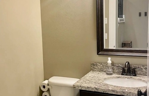 Wasilla House | Wasilla Lake Life Condo, pet friendly!nnn