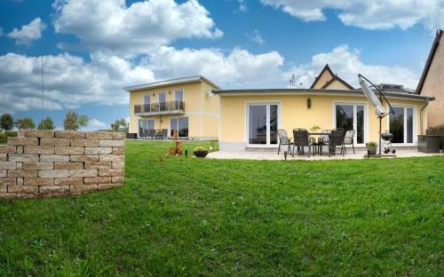 Loddin House | Wasserblick Loddin Comfort 6