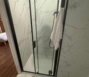 Wallsend Hotel | Wasters Arts Bar & Hotel, Contractor's Welcome