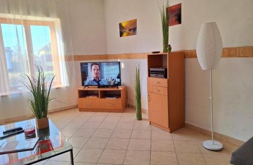 Sarud Apartment | WatAir House Apartman Sarud