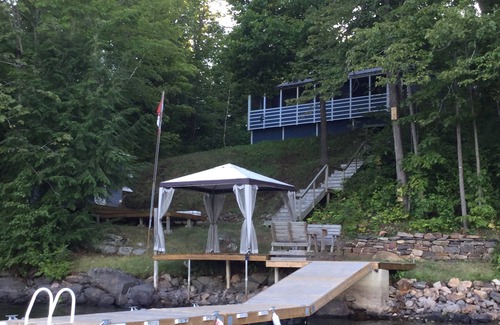 Frontenac Cottage | Water access Island Cottage in sheltered cove