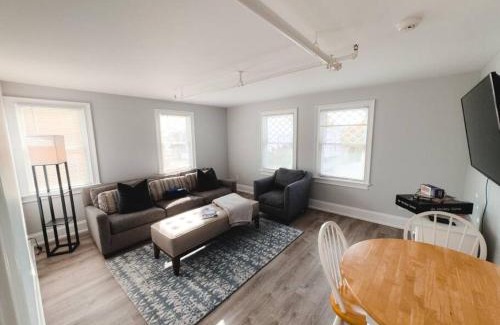 Hyannis House | Water Access 5-Bed 2-Bath Retreat