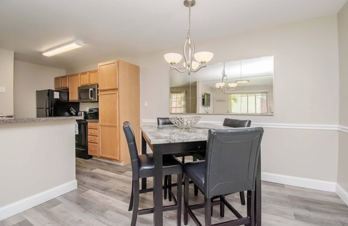 Brandon Condo | Water Front - 1 bedroom with den and 1 bathroom