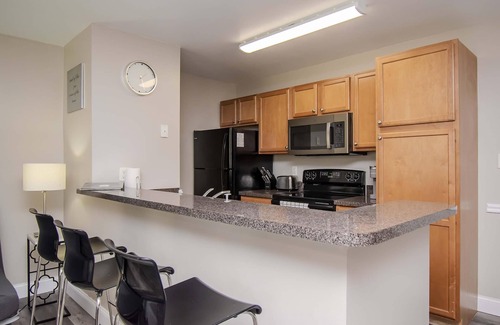 Brandon Condo | Water Front - 1 bedroom with den and 1 bathroom