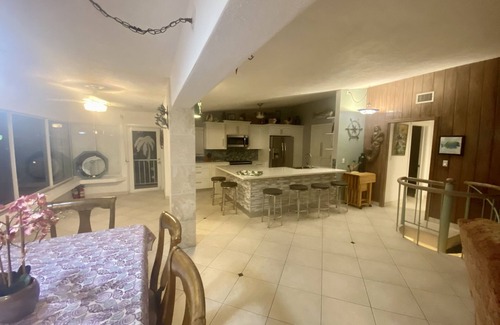 Toll Gate Shores House | Water Front 3/3 Family and Boat Friendly Home, Great Views