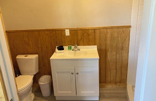 Graham Cabin | Water front Cabin #10