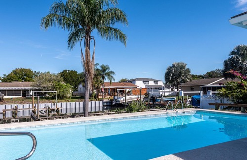 Bay Crest Park House | Water front pool home with direct gulf access! Perfect location! Big kitchen !