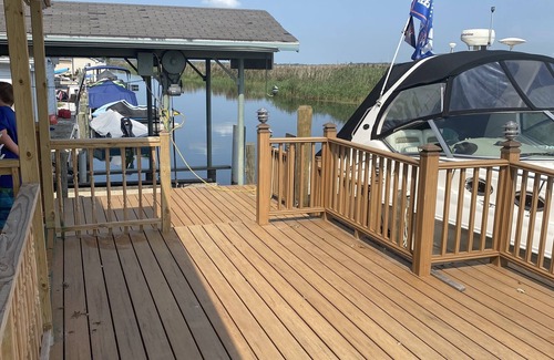 Anchorville House | Water Front Vacation Home