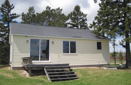 Sault Ste. Marie Cabin | Water Front Year Round Cabin on East Side of Sugar Island
